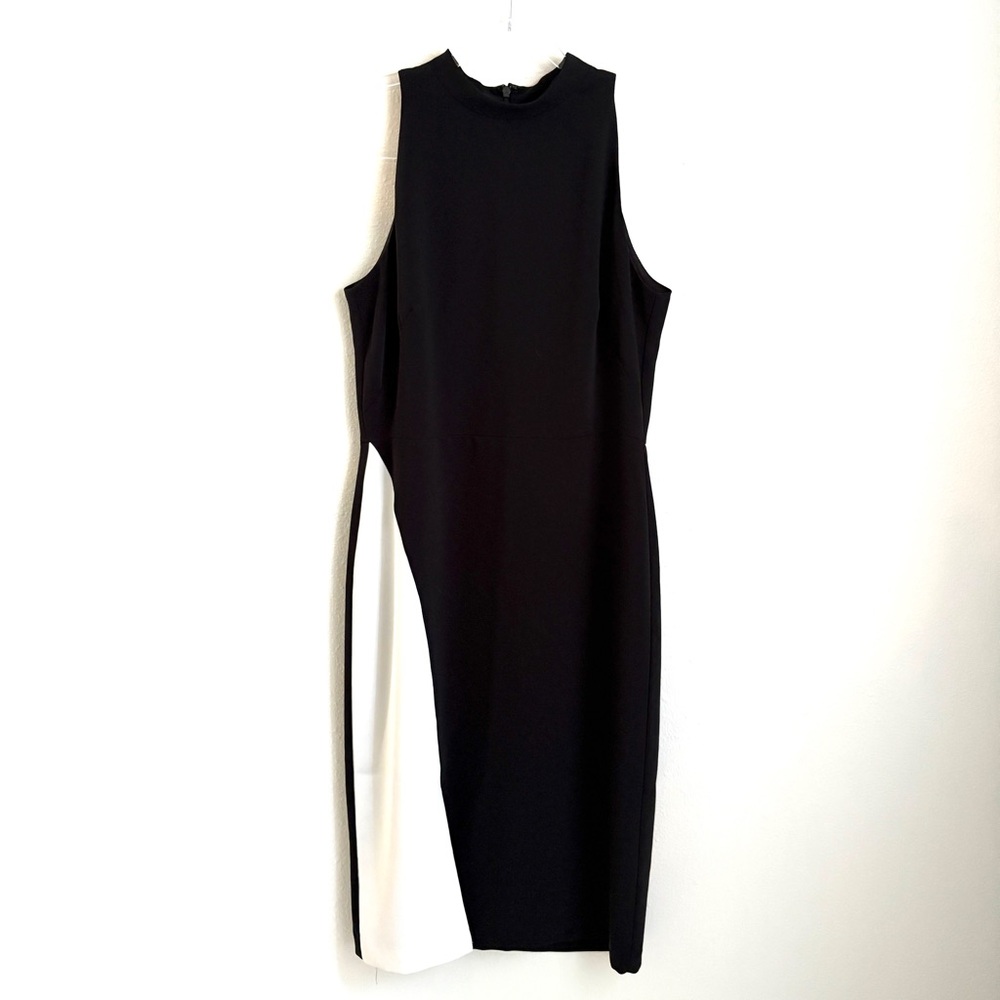 White House Black Market | Elegant Black and White Sleeveless Ling Dress Size 8